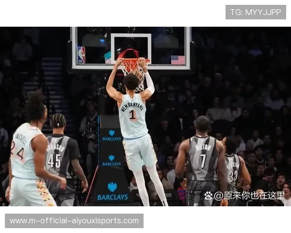 文班亚马三双表现成常态 马刺黑马之路持续延展 文班亚马三双表现成常态 马刺黑马之路持续延展